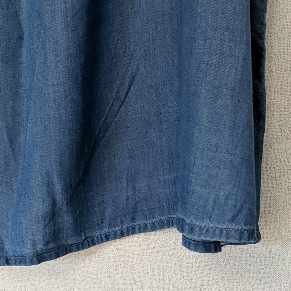 COPY - NWT Old Navy Denim Sleeveless Top - Large - Picture 3 of 6